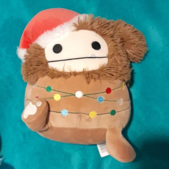 Squishmallows Christmas Yeti Stuffies Set Of 2 - Picture 4 of 5